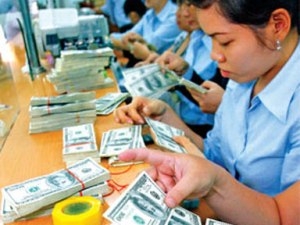 laivay - Lãi vay bị đẩy lên 22%, thêm các phụ phí lên tới 27%