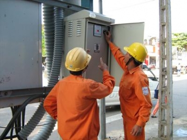Doanh nghiệp FDI “kêu trời” vì cắt điện