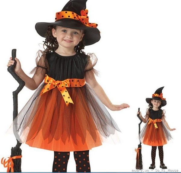 Mẹ nên tặng quà halloween gì cho bé?