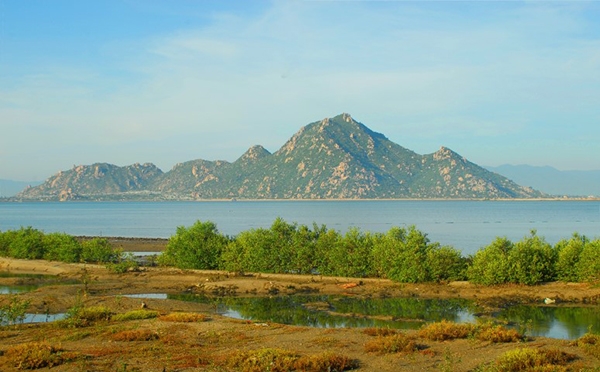 Ngắm cảnh đẹp Núi Cà Đú của Ninh Thuận