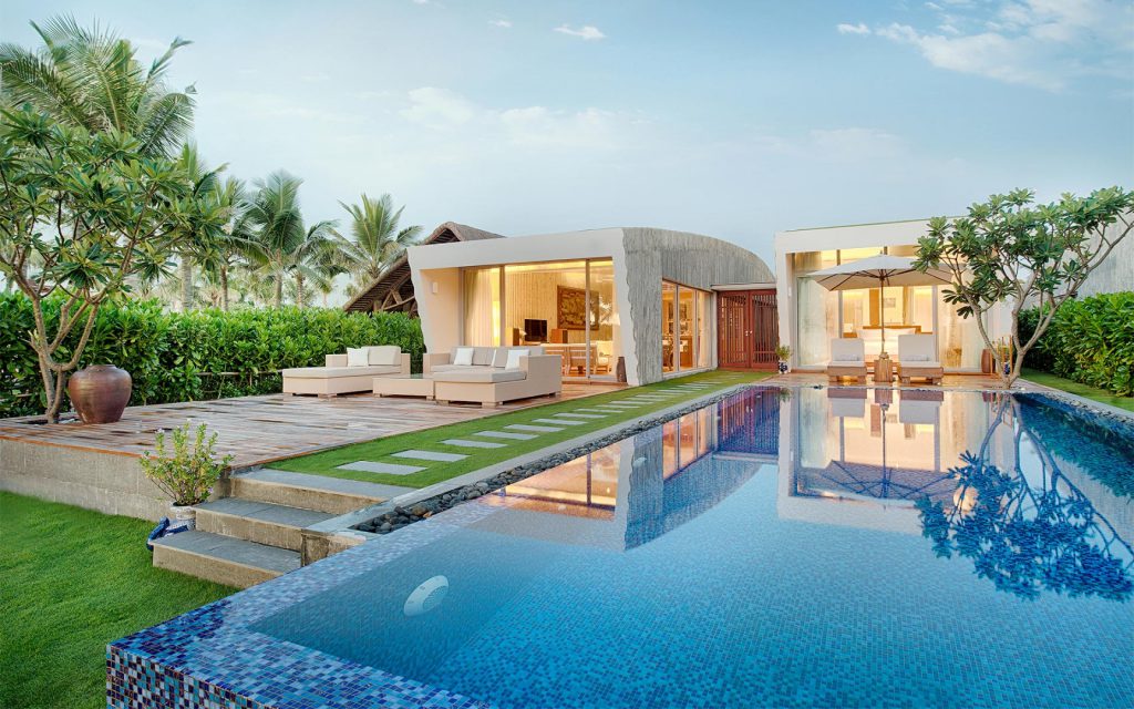 khong gian villa thoang dang 1024x640 - Top 10 resort sang trọng ở Đà Nẵng