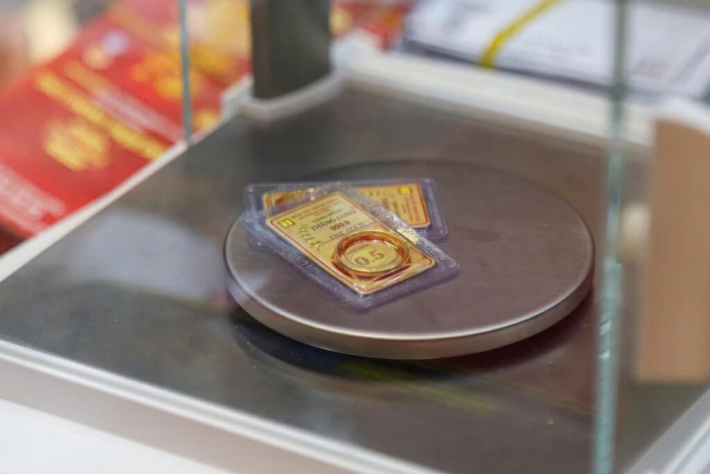 vang nhan duc 7 05453622 1024x684 - Giá Vàng Thế Giới Hôm Nay 7/11: Neo Cao Trên Mốc 4.000 USD/ounce, Tín Hiệu Phục Hồi Xuất Hiện